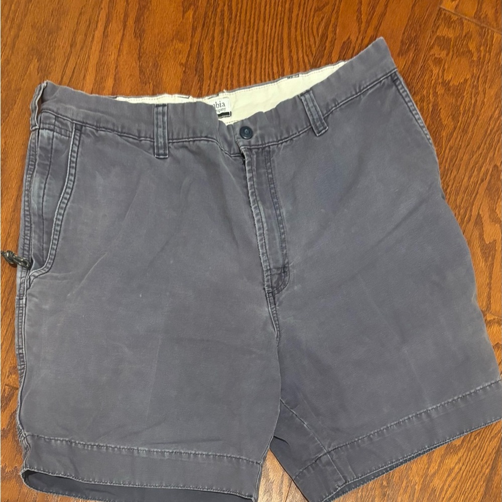 Columbia Men's Khaki Shorts